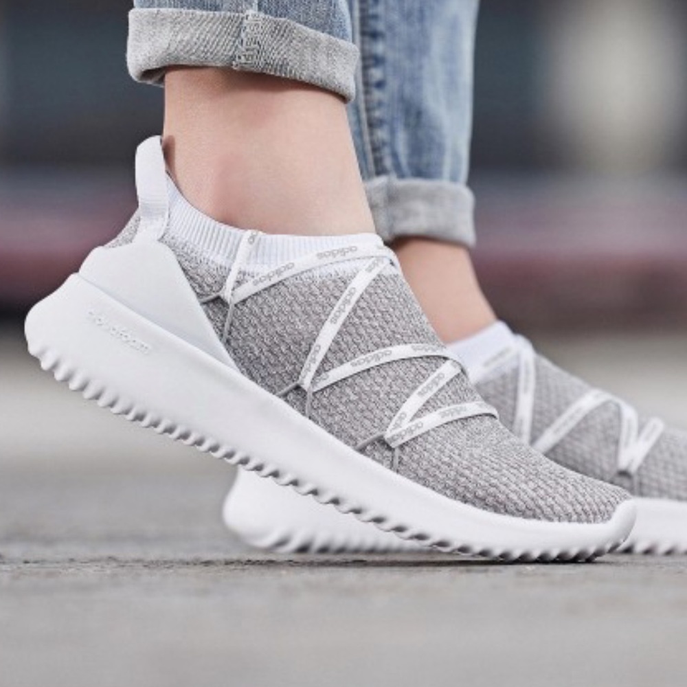 ADIDAS WMNS Ultimamotion Cloud White Grey Two